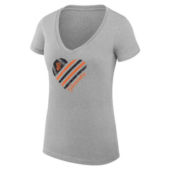 San Francisco Giants G-III 4Her by Carl Banks Women's Super-Slim Fit Lightweight Heart V-Neck T-Shirt Heather Gray