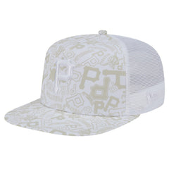 Pittsburgh Pirates Logo Dunes A-Frame Trucker 9FIFTY Snapback Hat White