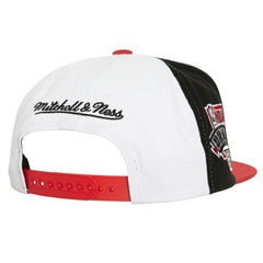 Chicago Bulls Core Snapback Hat - White/Red on sale