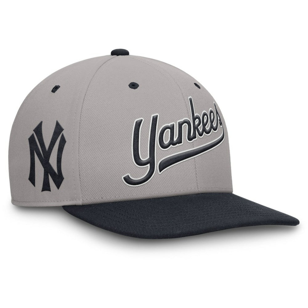 New York Yankees Cooperstown Collection Pro Performance Snapback Hat Gray/Navy