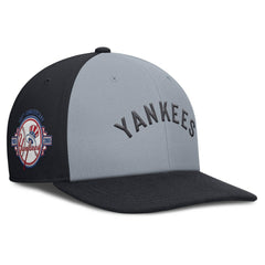 New York Yankees Pro Performance Snapback Hat Gray/Navy
