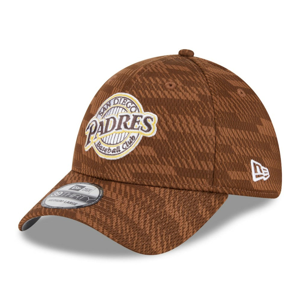 San Diego Padres 2025 MLB Clubhouse 39THIRTY Flex Hat Brown