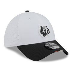Cincinnati Bengals New Era 2025 NFL Training Camp 39THIRTY Flex Hat - White/Black online