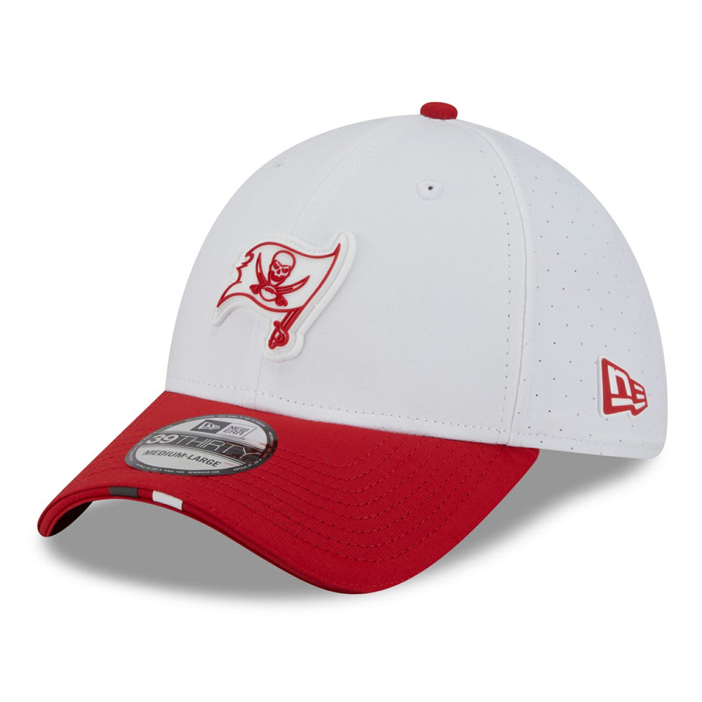 Tampa Bay Buccaneers New Era 2025 NFL Training Camp 39THIRTY Flex Hat - White/Red sale