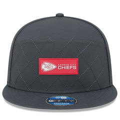 Kansas City Chiefs New Era 2025 Sideline Cold Weather Split Panel 9FIFTY Snapback Hat - Charcoal on sale