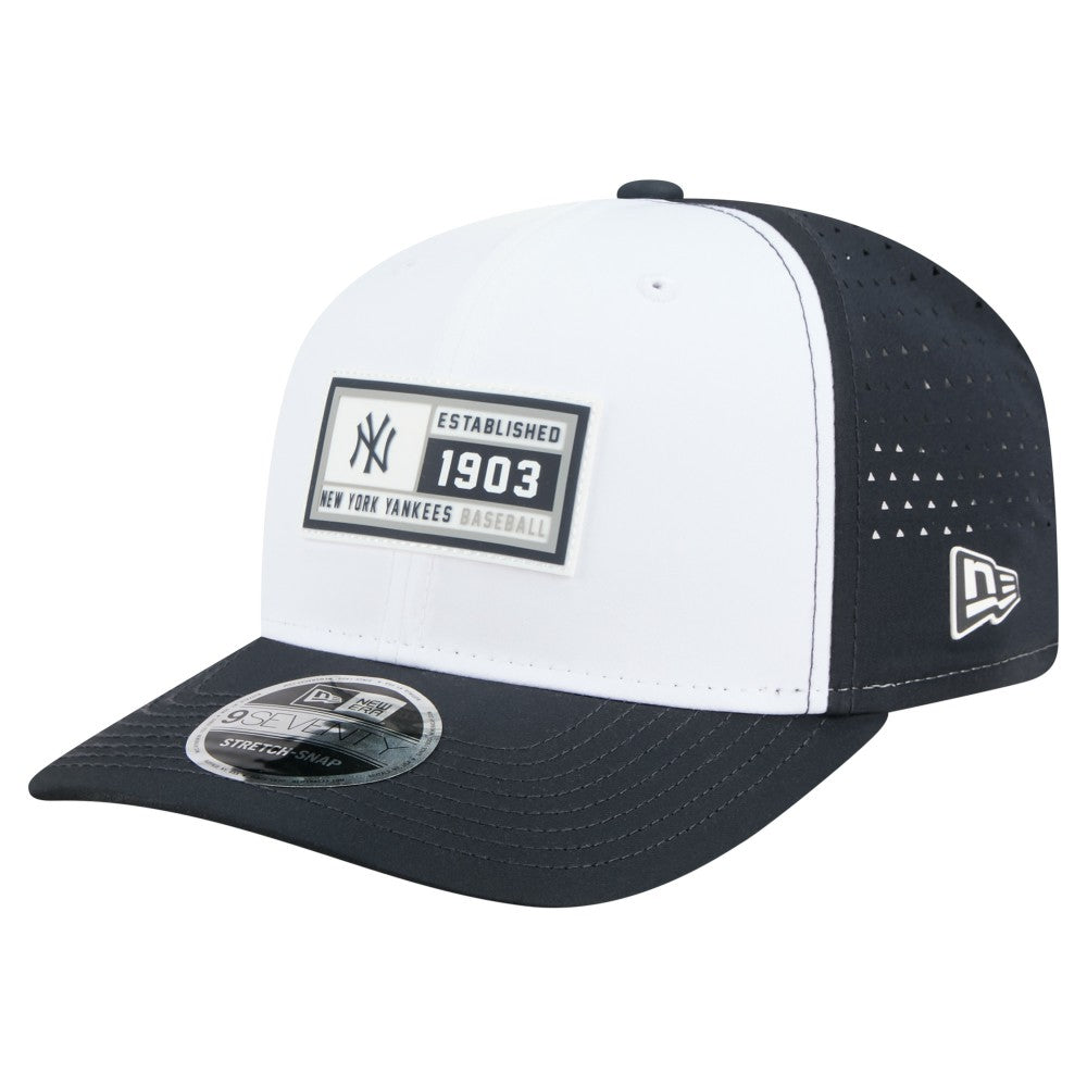 New York Yankees Established Patch 9SEVENTY Adjustable Hat White/Navy