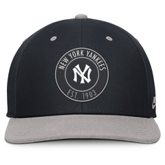 New York Yankees Cooperstown Collection Pro Dri-FIT Snapback Hat Navy/Gray