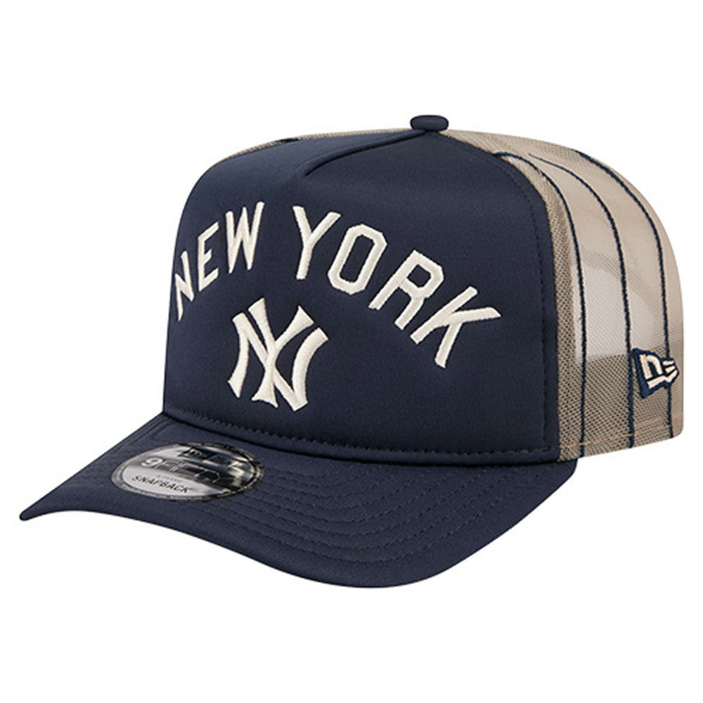 New York Yankees Vintage Arched Foam Front 9FIFTY A-Frame Adjustable Trucker Hat Navy