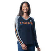 Detroit Tigers G-III 4Her by Carl Banks Women's Top Dog Raglan Long Sleeve V-Neck T-Shirt Navy