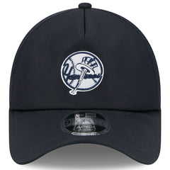 New York Yankees 2026 Batting Practice Alternate Apex 9FORTY Adjustable Hat Navy