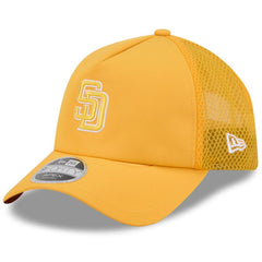 San Diego Padres 2026 Batting Practice Apex 9FORTY Adjustable Trucker Hat Gold