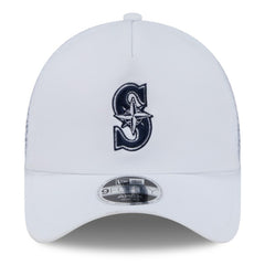 Seattle Mariners 2026 Batting Practice Apex 9FORTY Adjustable Trucker Hat White