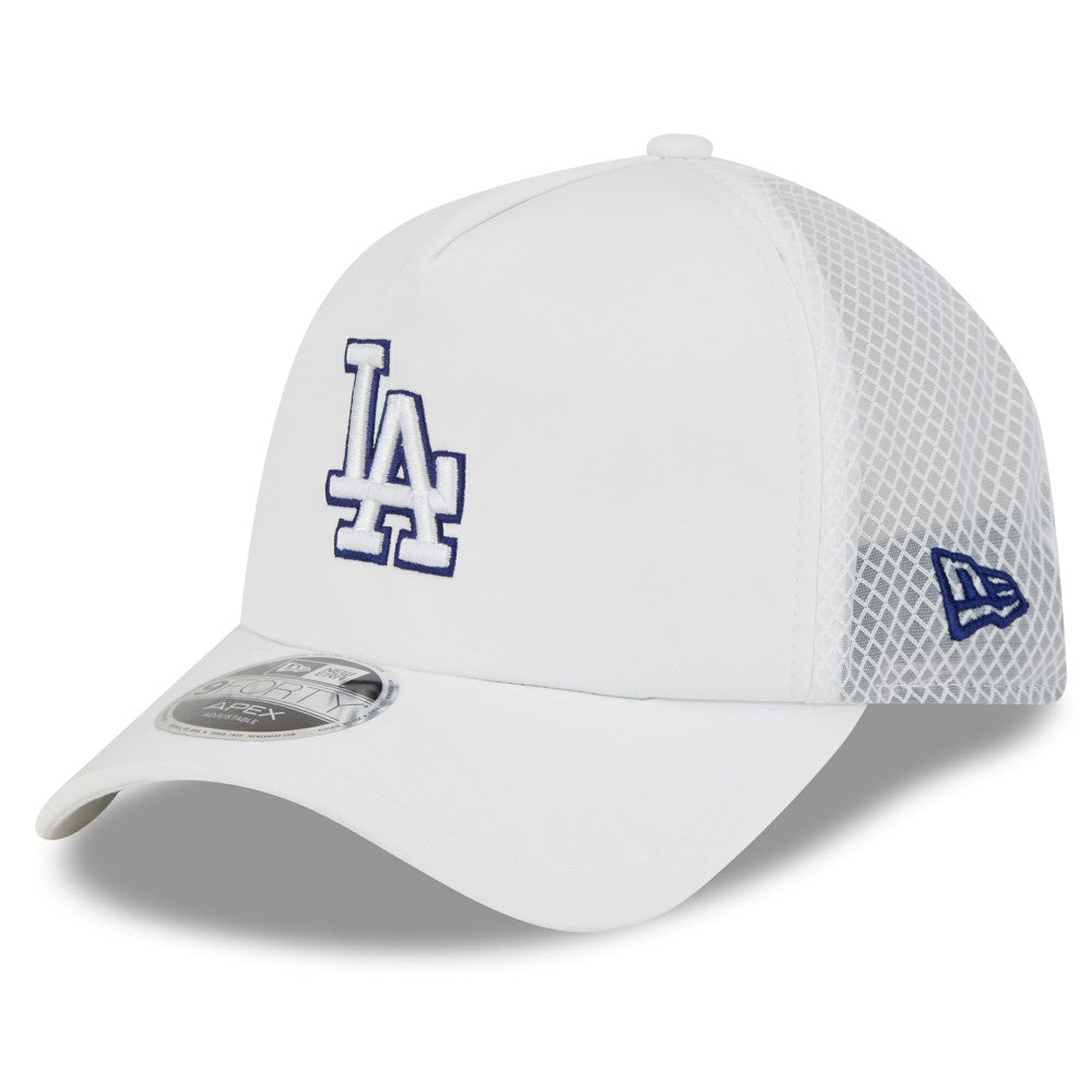 Los Angeles Dodgers 2026 Batting Practice Apex 9FORTY Adjustable Trucker Hat White