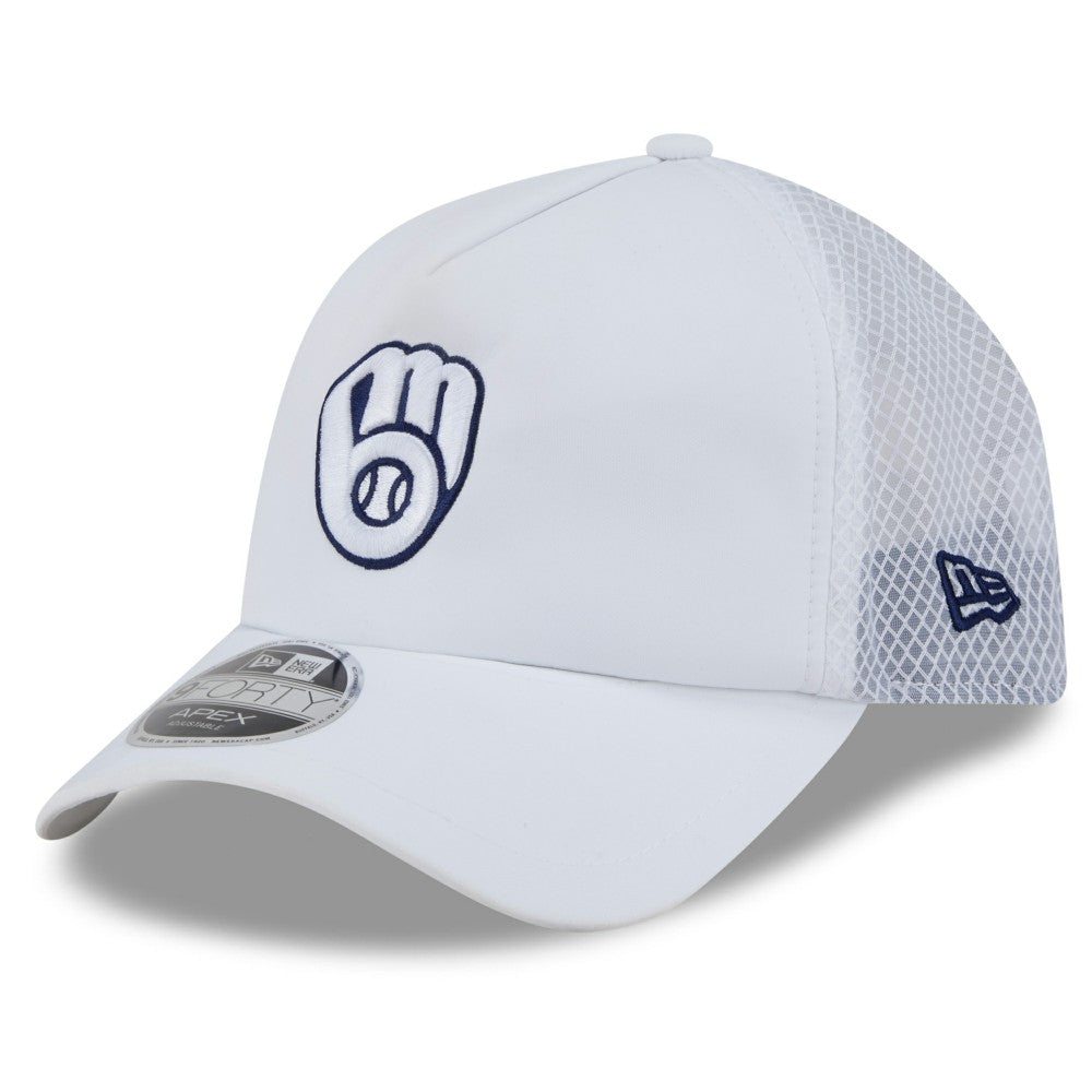 Milwaukee Brewers 2026 Batting Practice Apex 9FORTY Adjustable Trucker Hat White