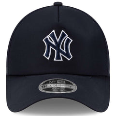 New York Yankees 2026 Batting Practice Apex 9FORTY Adjustable Trucker Hat Navy