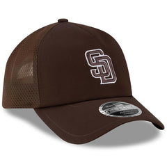 San Diego Padres 2026 Batting Practice Apex 9FORTY Adjustable Trucker Hat Brown