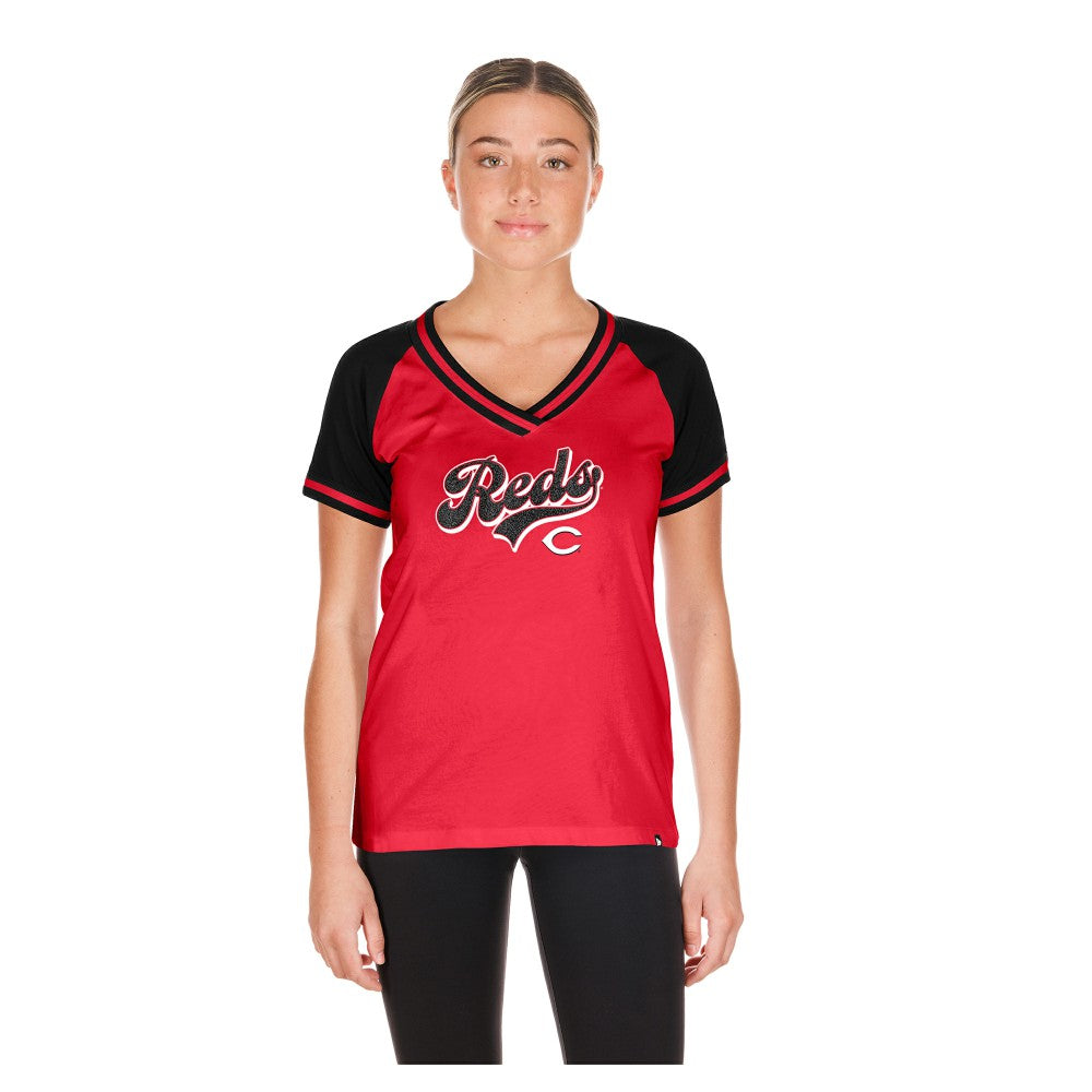 Cincinnati Reds Women's Gameday V-Neck T-Shirt Red