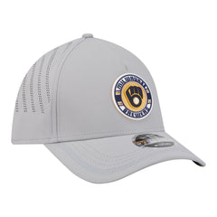 Milwaukee Brewers Patch 39THIRTY A-Frame M-Crown Perforated Flex Hat Gray
