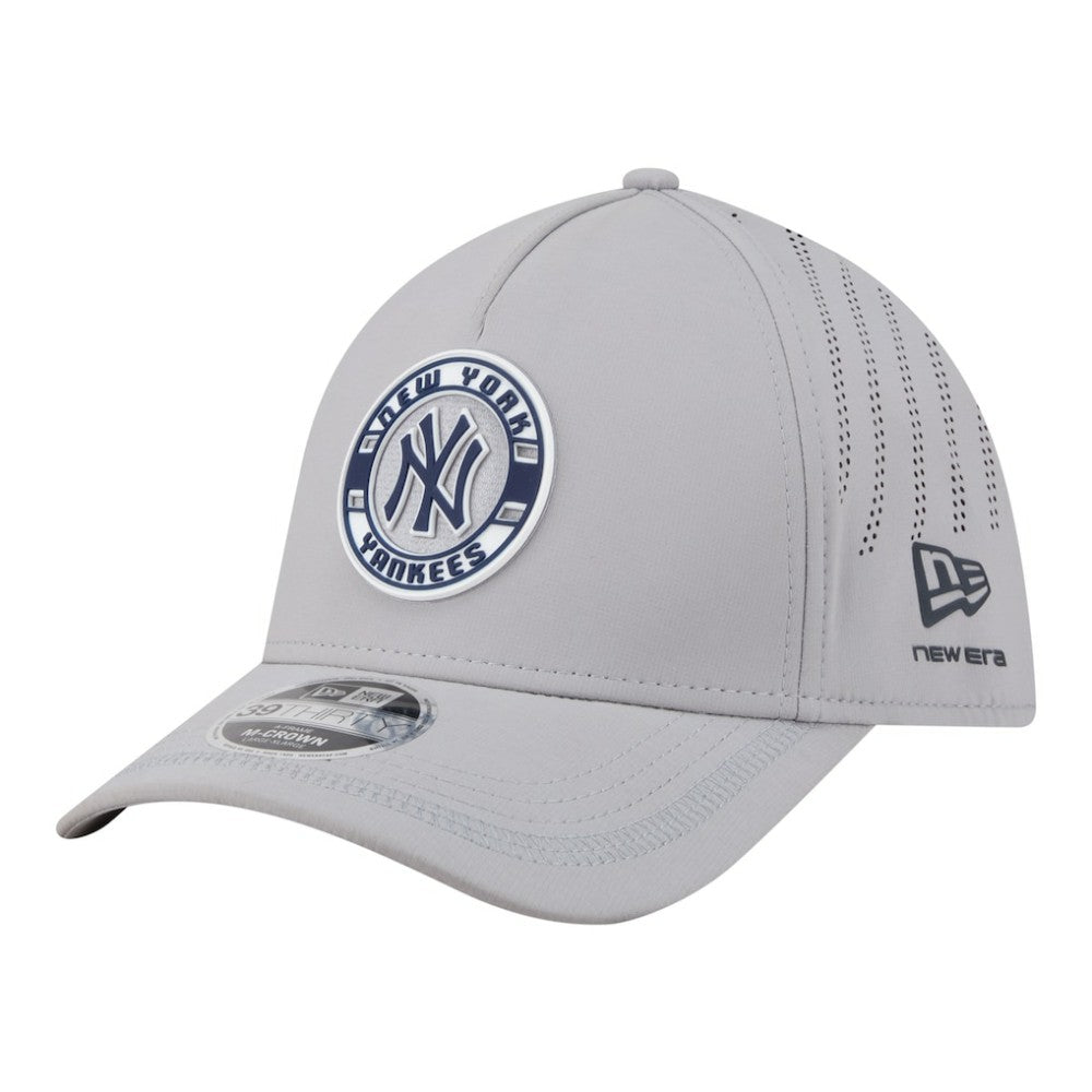 New York Yankees Patch 39THIRTY A-Frame M-Crown Perforated Flex Hat Gray