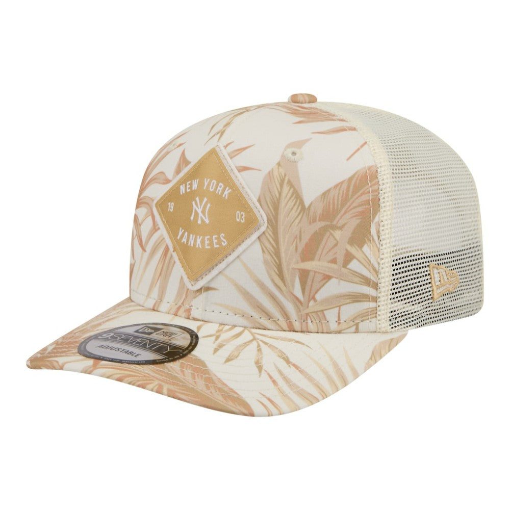 New York Yankees Tonal Palm 9SEVENTY Adjustable Trucker Hat Tan