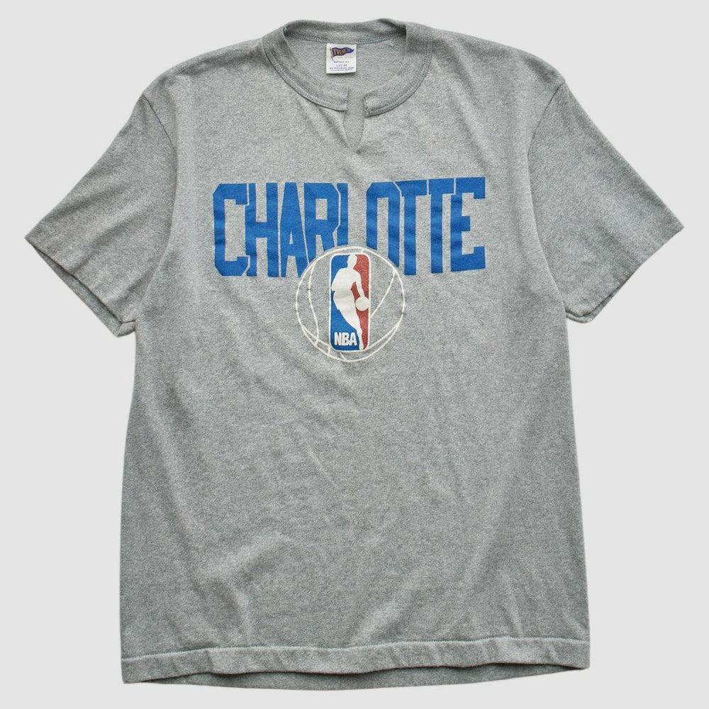 Charlotte Hornets Trench 90s T-shirt - Heather Gray Vintage for sale