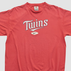 Minnesota Twins 2000s T-shirt Red Vintage