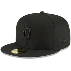 Detroit Tigers Black on Black 59FIFTY Fitted Hat