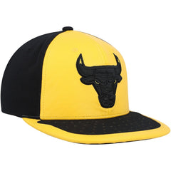 Chicago Bulls Day One Snapback Hat - Yellow/Black cheap