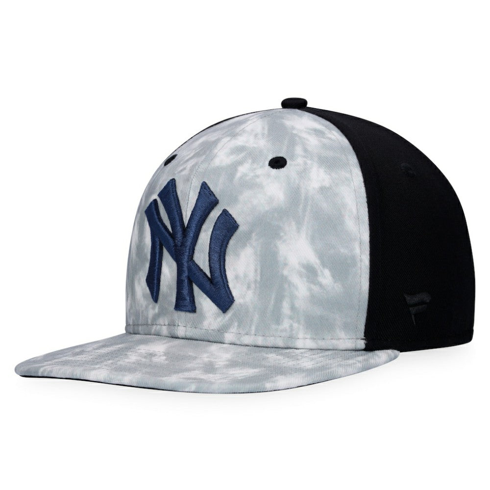 New York Yankees Majestic Smoke Dye Snapback Hat Gray