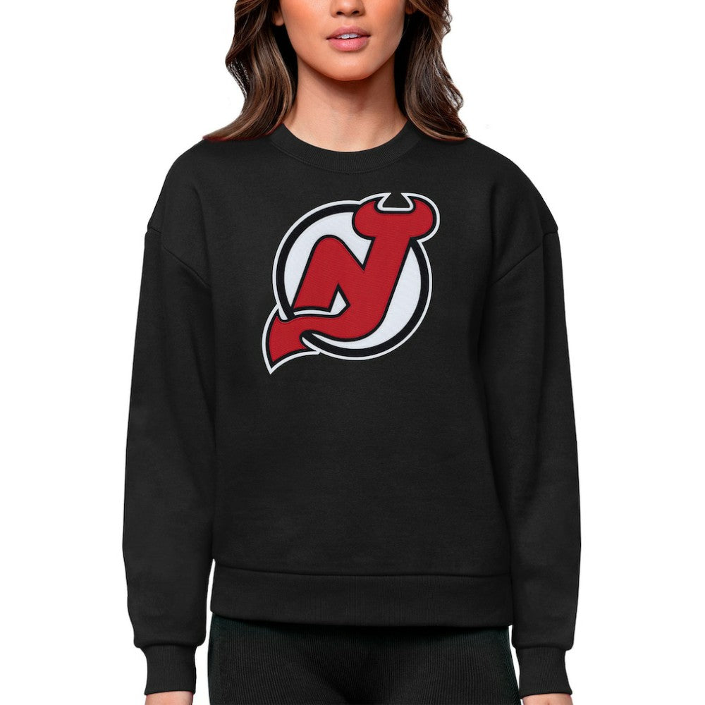 New Jersey Devils Antigua Women's Team Logo Victory Crewneck Pullover Sweatshirt - Black Sweatshirts