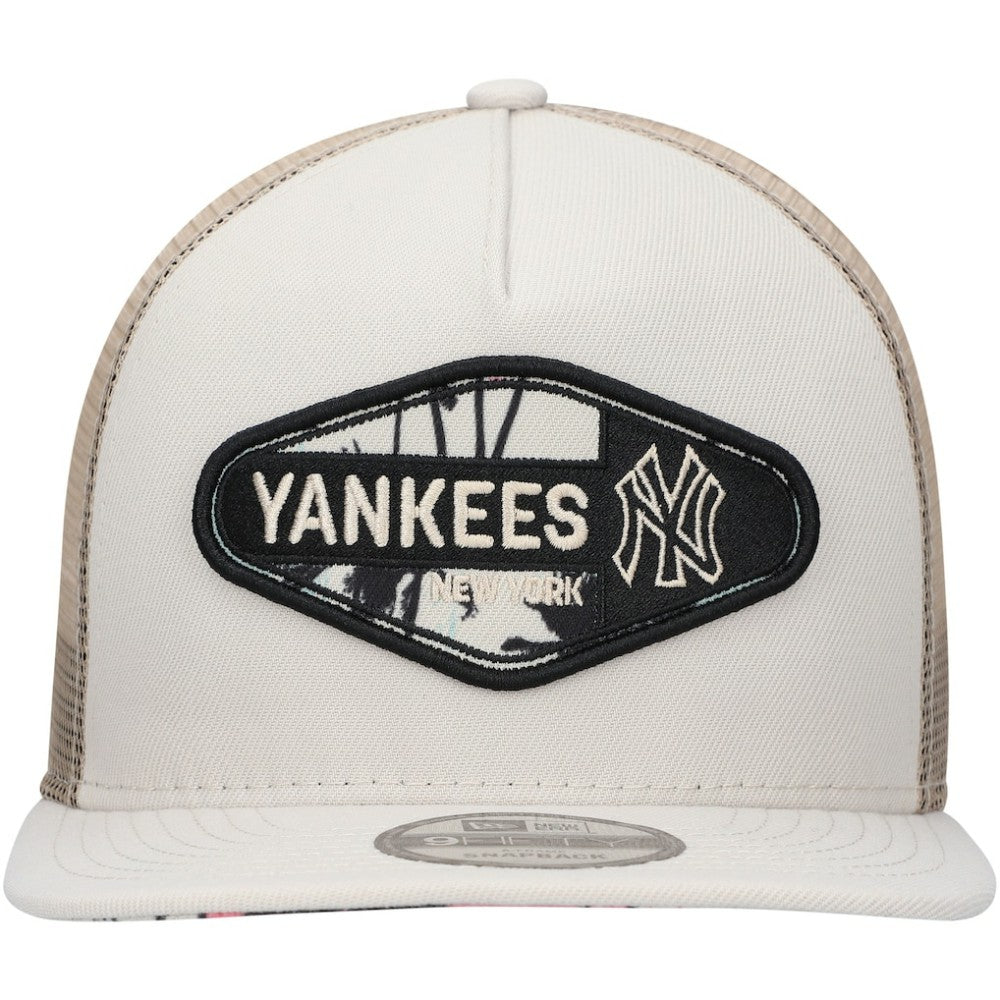 New York Yankees Retro Beachin' Patch A-Frame Trucker 9FIFTY Snapback Hat Natural