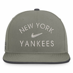 New York Yankees Pro Dri-FIT Snapback Hat Olive