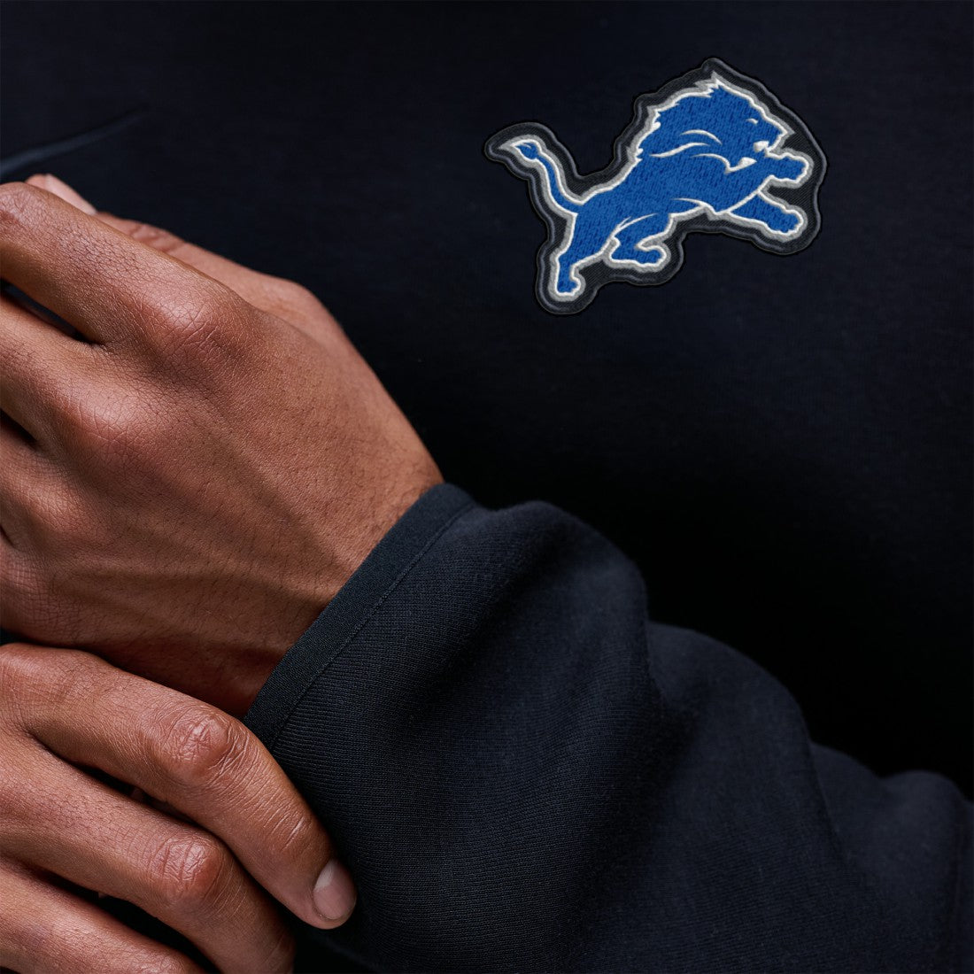 Detroit Lions Tech Fleece Raglan Sweatshirt - Black online