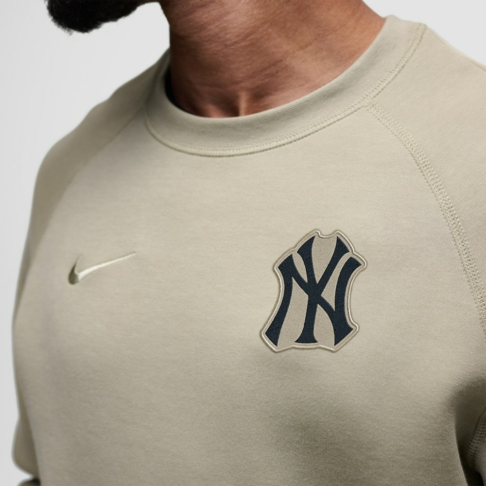New York Yankees Tech Fleece Raglan Sweatshirt Olive