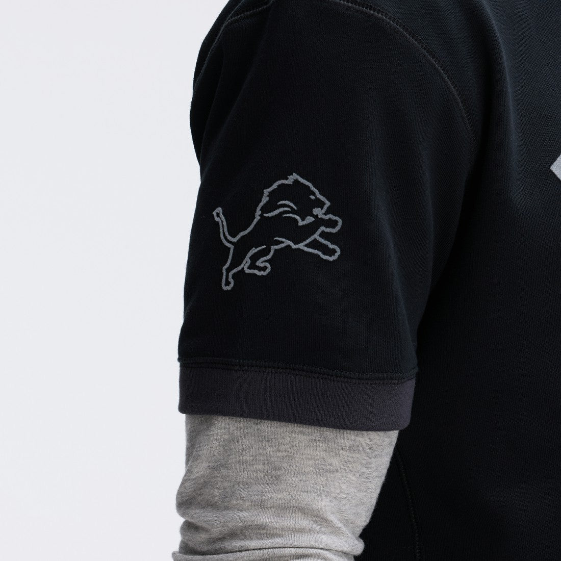 Detroit Lions IconicFleece Short Sleeve Sweatshirt - Black on sale