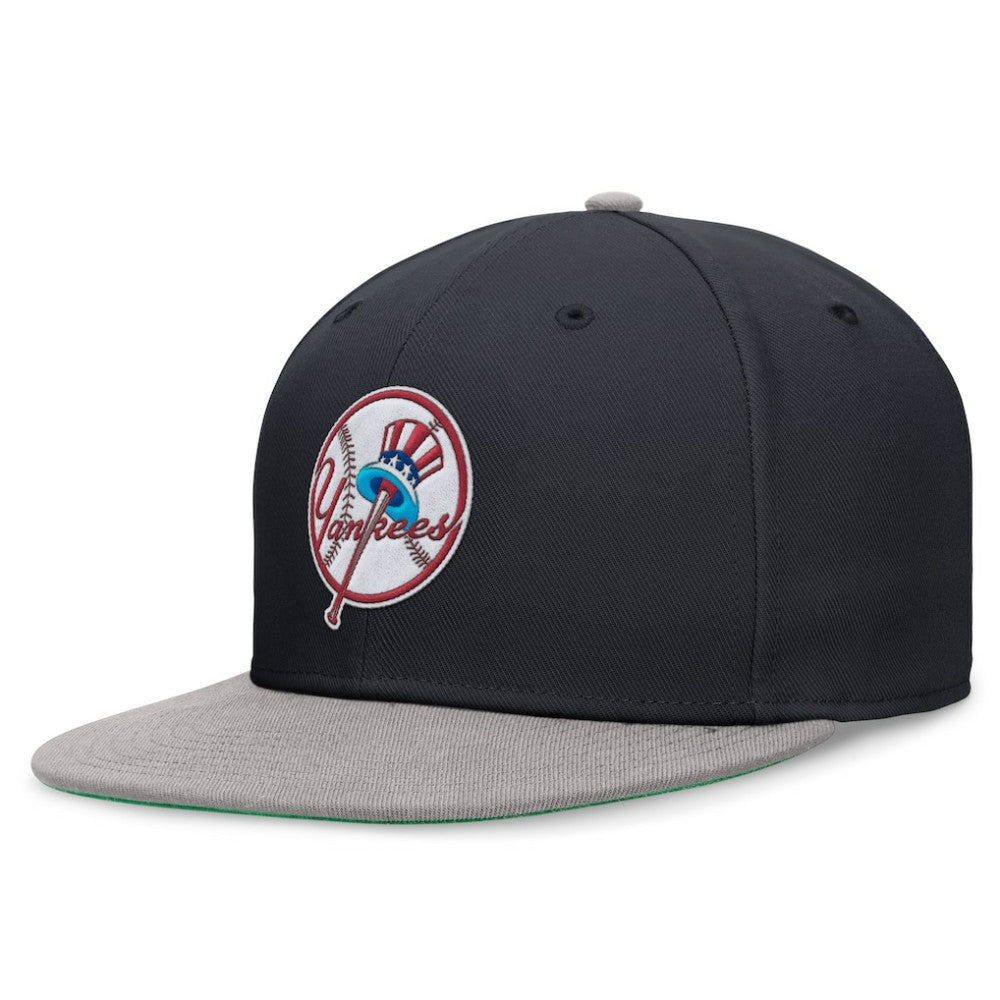 New York Yankees Rewind Cooperstown True Performance Fitted Hat Navy/Gray