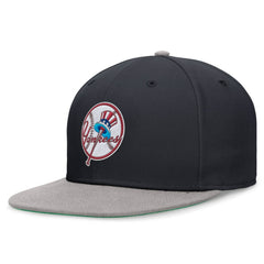 New York Yankees Rewind Cooperstown True Performance Fitted Hat Navy/Gray