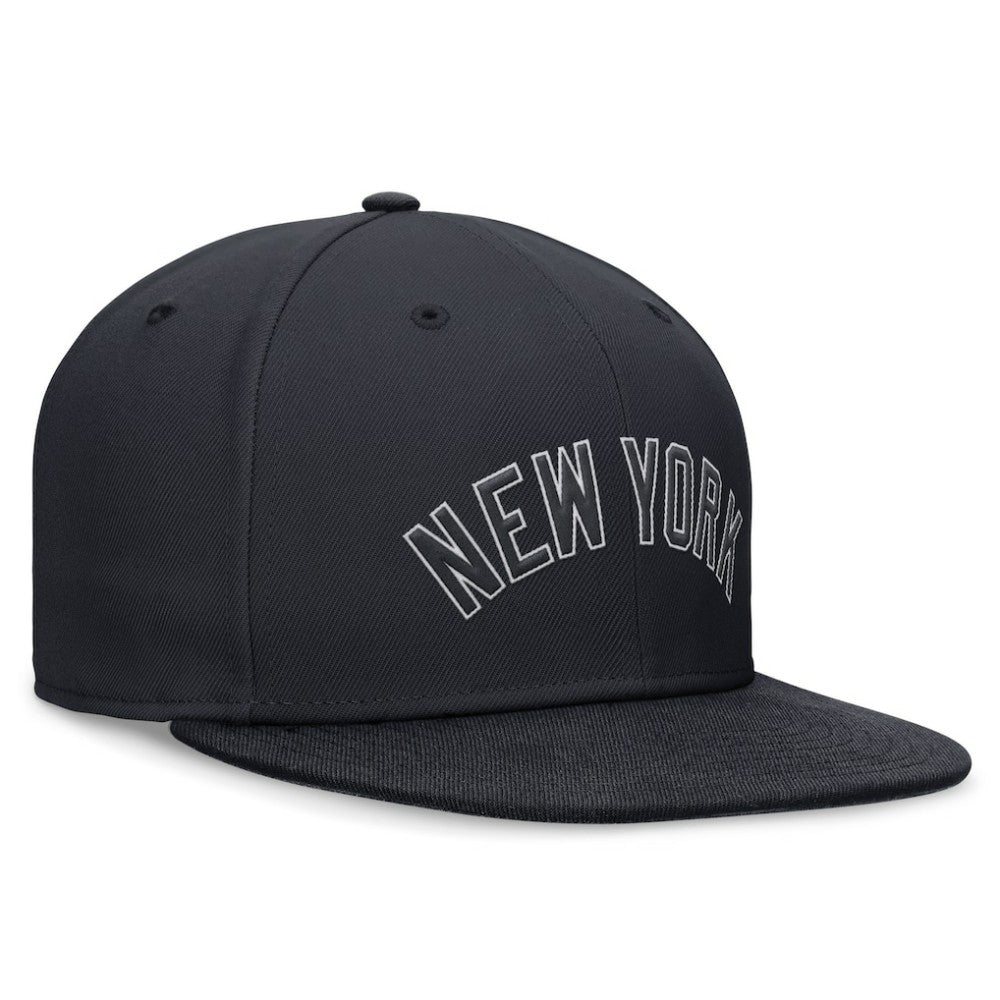 New York Yankees Performance Fitted Hat Navy