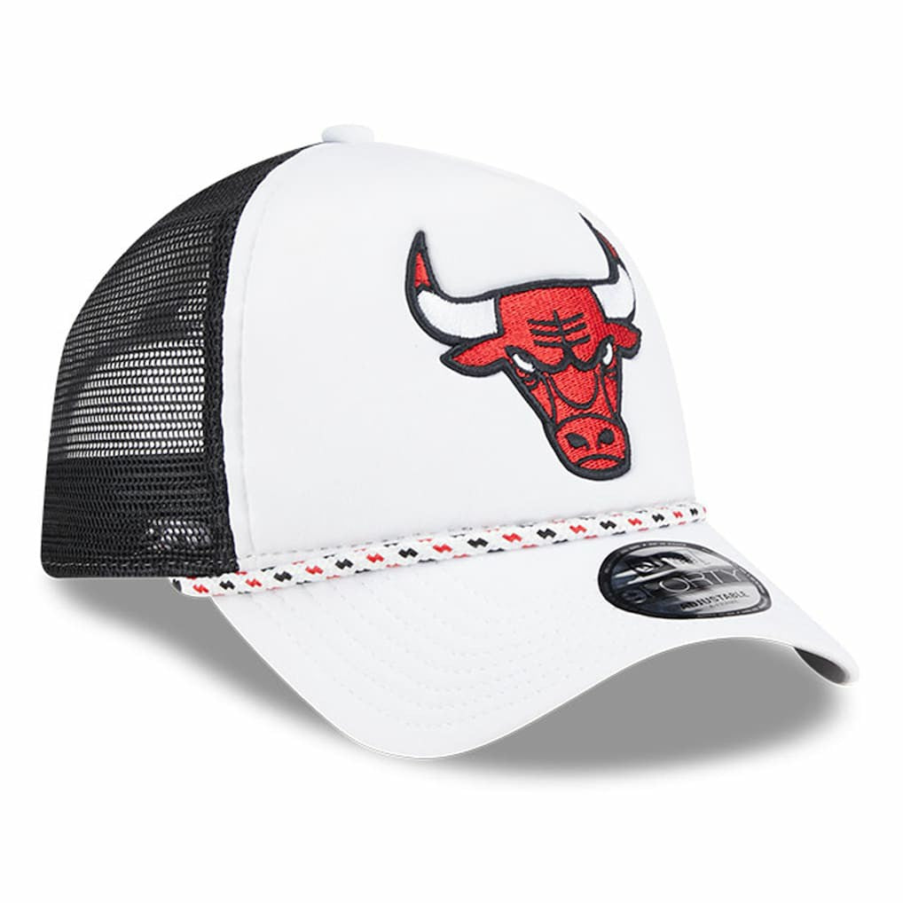 Chicago Bulls Court Sport Foam A-Frame 9FORTY Adjustable Trucker Hat - White/Black online