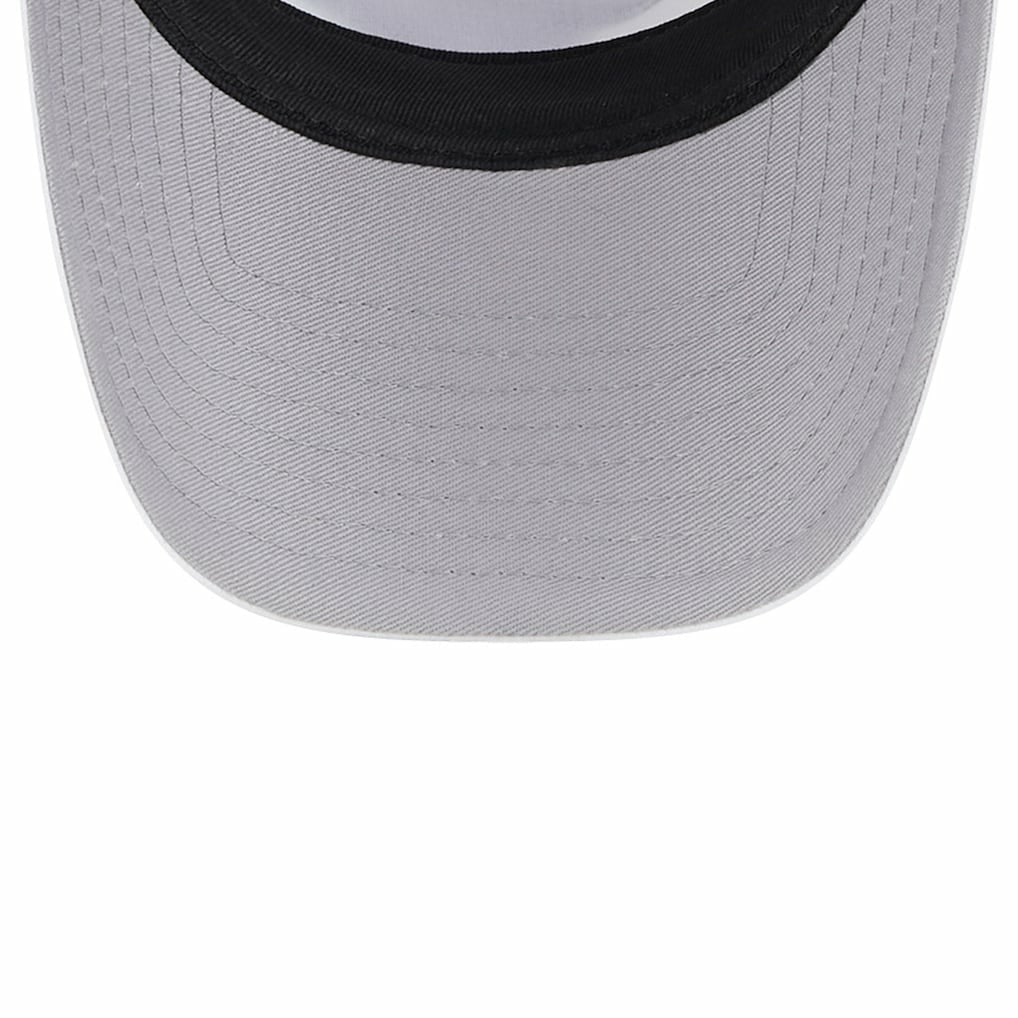 Chicago Bulls Court Sport Foam A-Frame 9FORTY Adjustable Trucker Hat - White/Black online