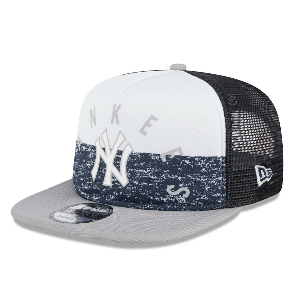 New York Yankees Team Foam Front A-Frame Trucker 9FIFTY Snapback Hat White/Gray