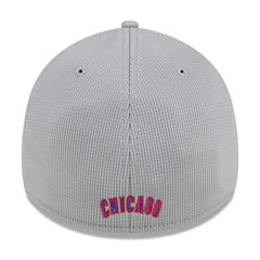 Chicago Cubs Active Pivot 39THIRTY Flex Hat Gray
