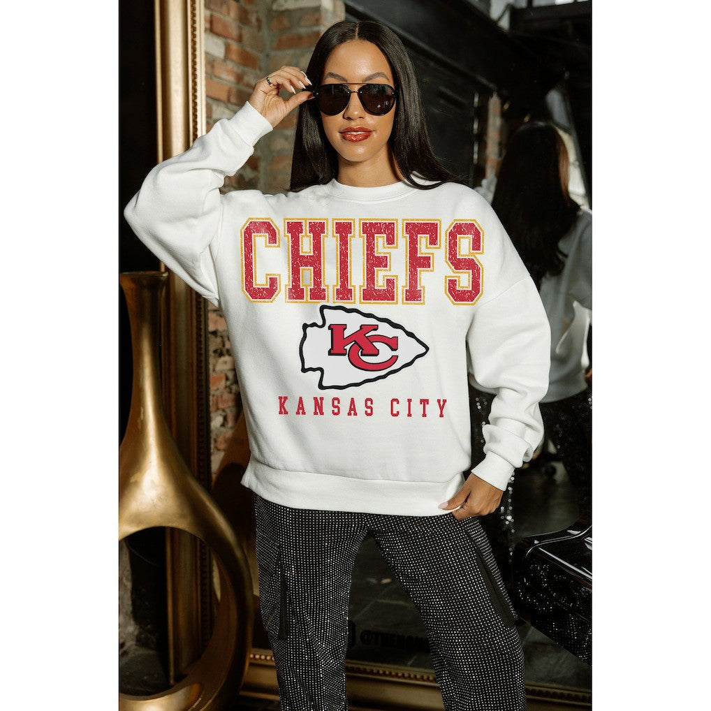 Kansas City Chiefs Gameday Couture Women's Sunday Drives Oversized Crewneck Pullover Sweatshirt – White online