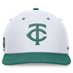 Minnesota Twins Bicoastal Two-Tone Pro Performance Snapback Hat White/Green