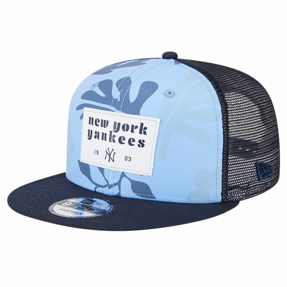 New York Yankees Bikini Bottom Trucker 9FIFTY Snapback Hat Navy