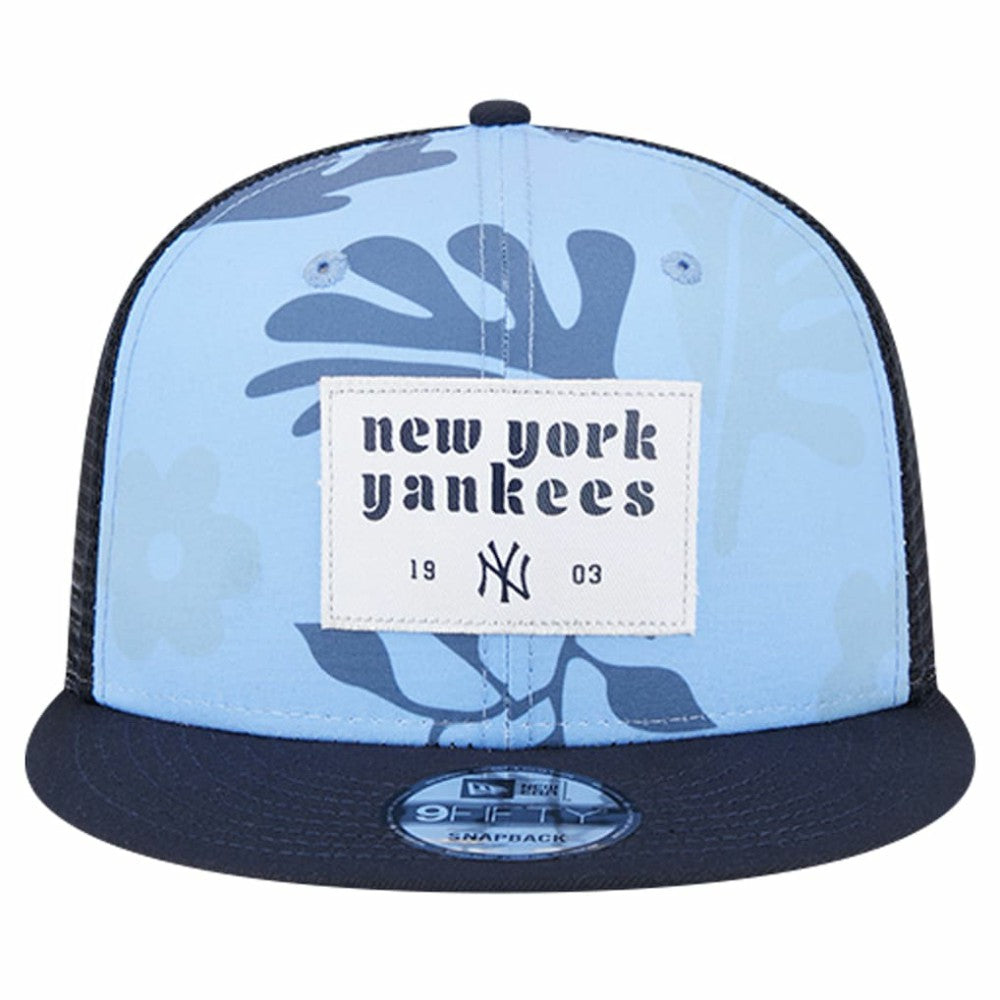 New York Yankees Bikini Bottom Trucker 9FIFTY Snapback Hat Navy