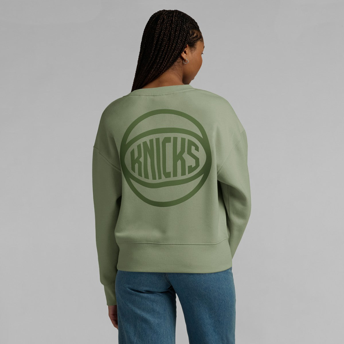 New York Knicks Women's Elements Flow Pullover Sweatshirt - Olive outlet