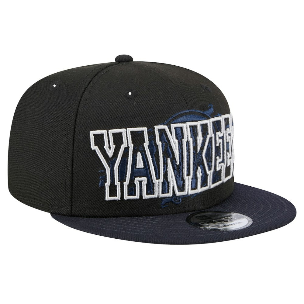New York Yankees Splatter 9FIFTY Snapback Hat Black