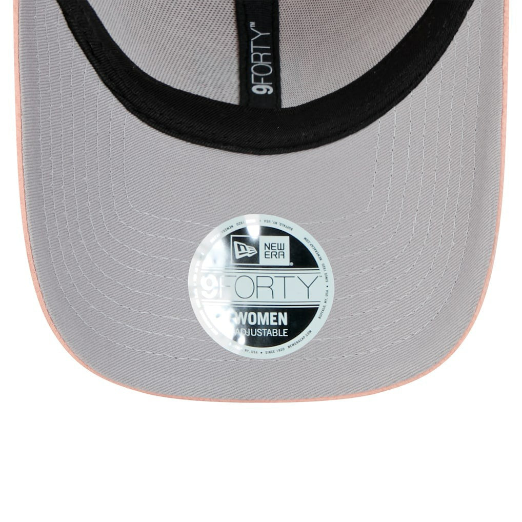 San Francisco 49ers New Era Women's Cozy Sherpa 9FORTY Adjustable Hat - Light Pink online