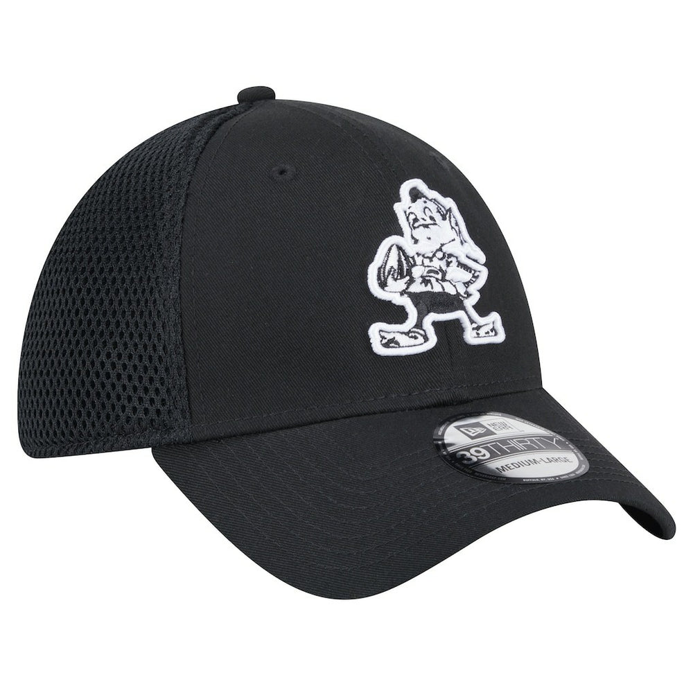 Cleveland Browns New Era Main Neo 39THIRTY Flex Hat - Black on sale